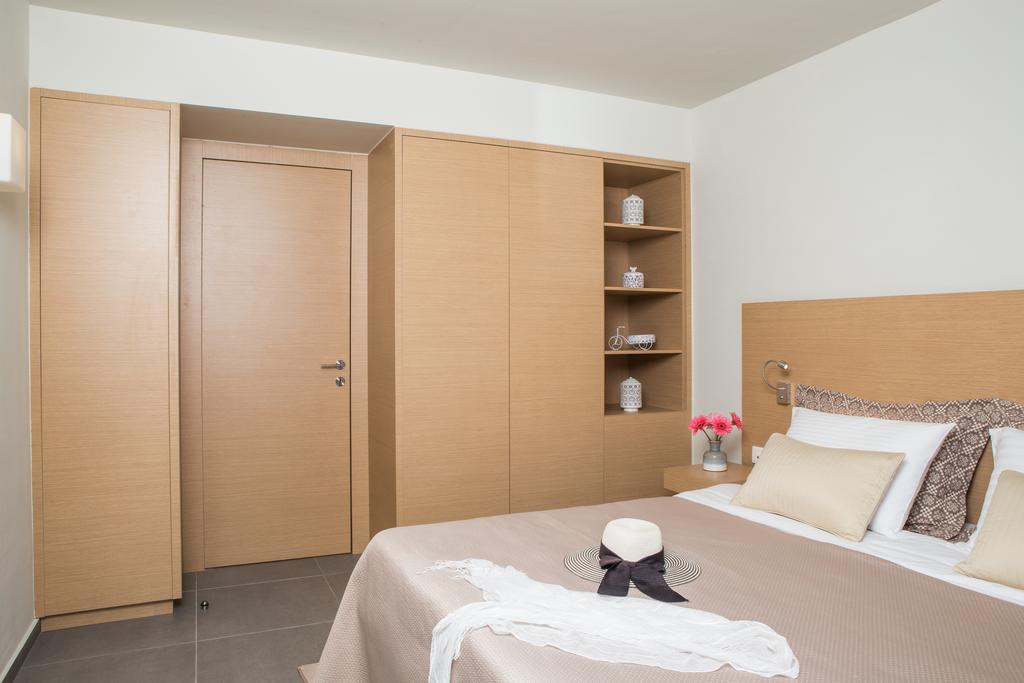 Sundance Apartments & Suites Hersonissos  Bagian luar foto